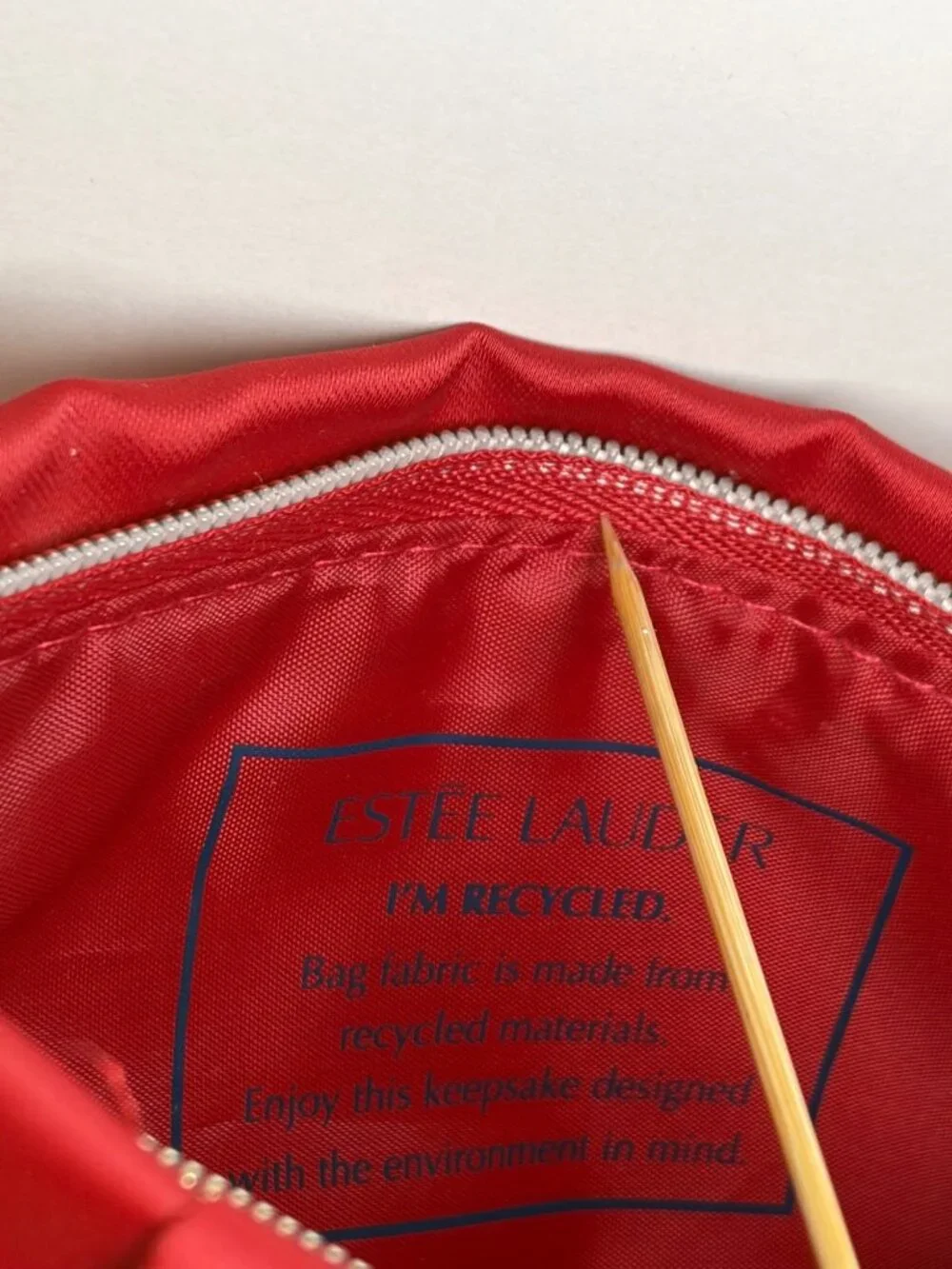 Estee Lauder Makeup Cosmetic Bag Red Satin Pleated with Pink Tassel Zipper